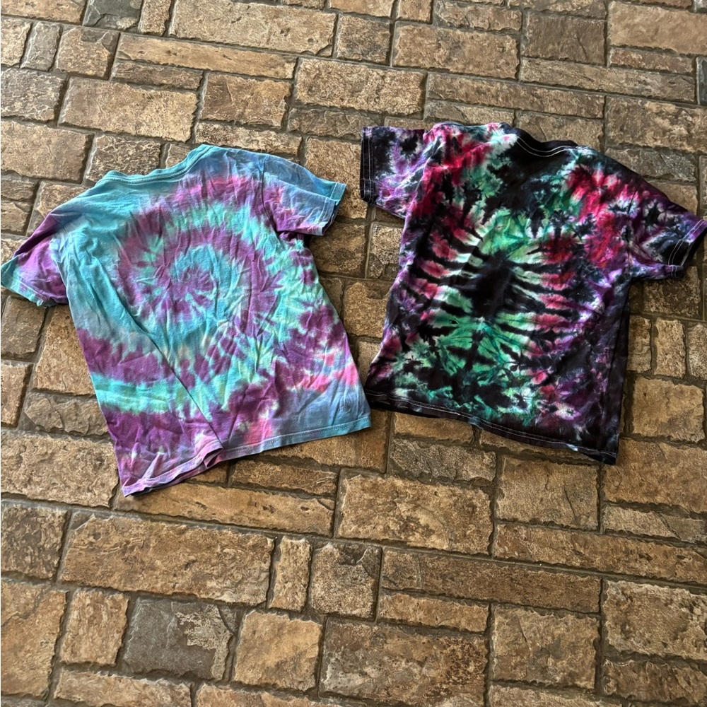 Bundle Of 2 Tie Dye Boys T Shirts - Picture 2 of 6